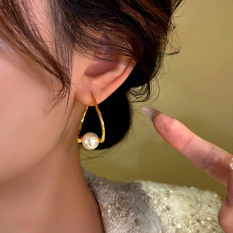 14K Gold-Plated Temperamental Irregular Twisted Pearl Earrings